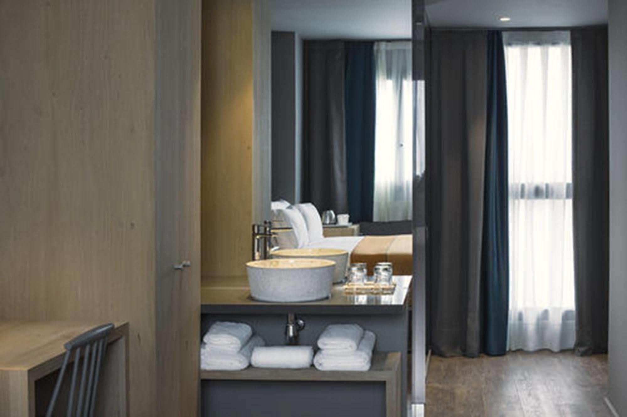 ברצלונה Yurbban Trafalgar Hotel מראה חיצוני תמונה