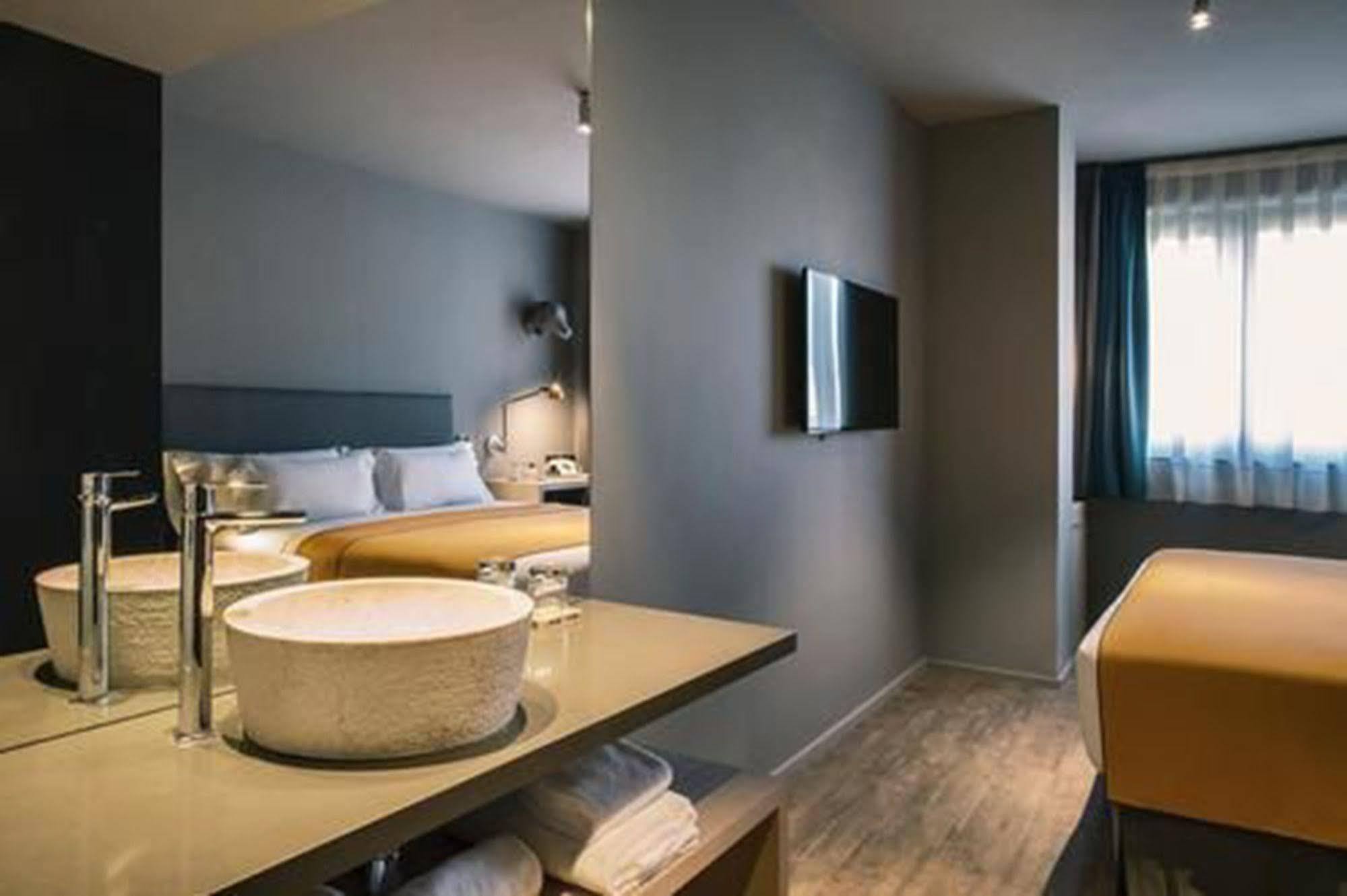ברצלונה Yurbban Trafalgar Hotel מראה חיצוני תמונה