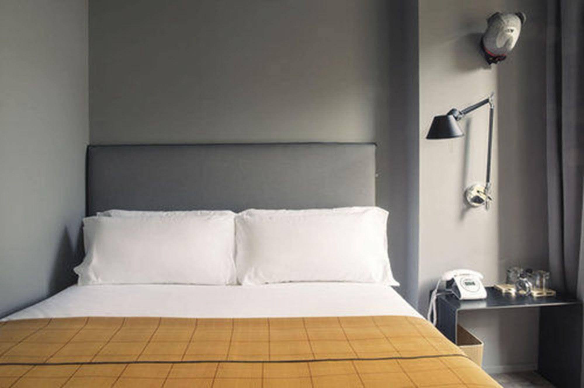 ברצלונה Yurbban Trafalgar Hotel מראה חיצוני תמונה
